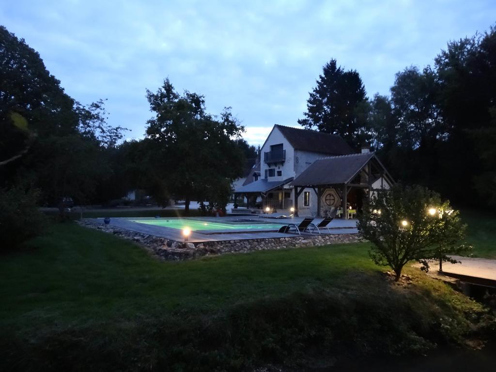 Bed and Breakfast Le Petit Moulin à Faverelles Extérieur photo