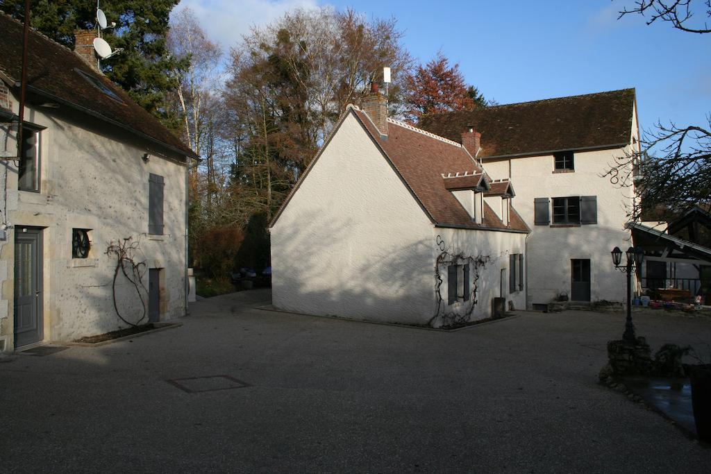 Bed and Breakfast Le Petit Moulin à Faverelles Extérieur photo