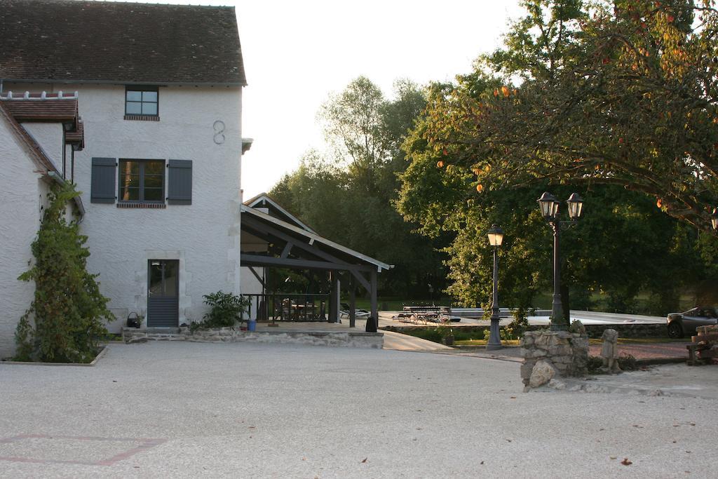 Bed and Breakfast Le Petit Moulin à Faverelles Extérieur photo